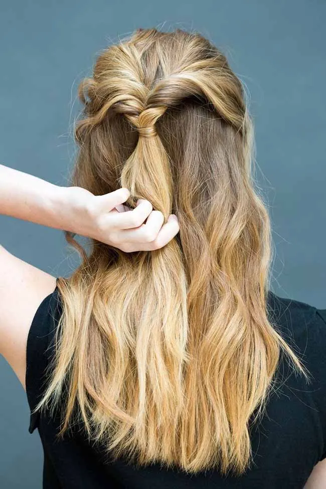 Как красиво собрать волосы длинные: варианты и способы. Как собрать длинные волосы? 6