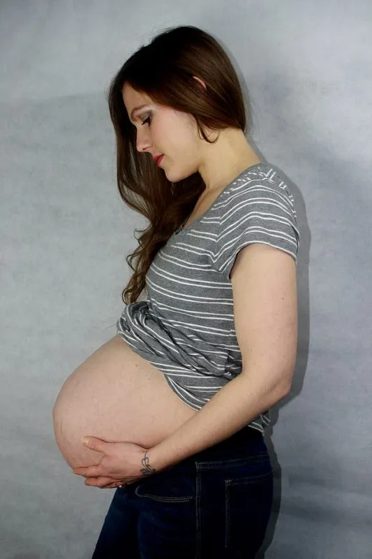 Фотография: Роды в прямом эфире: американка снимала на видео рождение дочери в домашних условиях №3 - BigPicture.ru