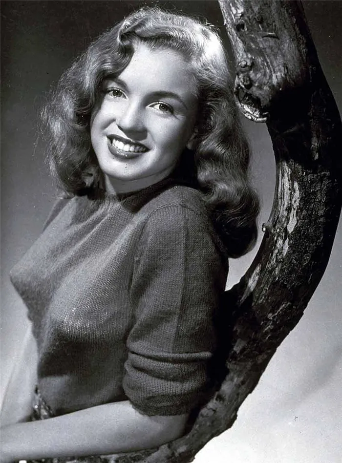 Мэрилин Монро в 1945 году