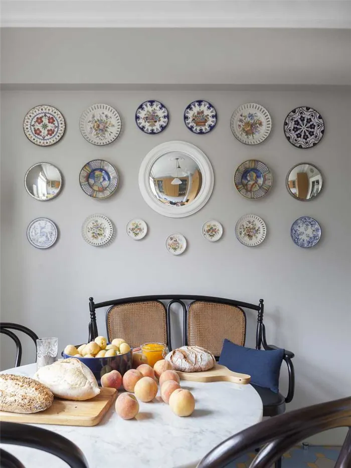 История появления сувенирных керамических тарелок. Тарелка на стену как называется. 55