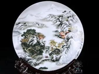 История появления сувенирных керамических тарелок. Тарелка на стену как называется. 8