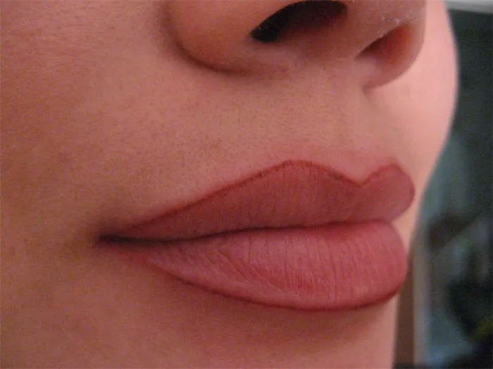 Перманентный макияж губ: как выполняется и сколько держится. Как делают перманентный макияж губ видео. 2