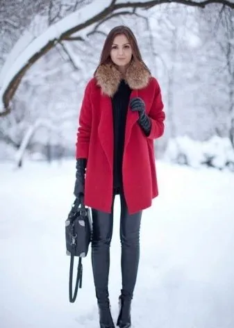 Как и с чем носить элегантно красное пальто женщине за 40. Как носить красное пальто. 24