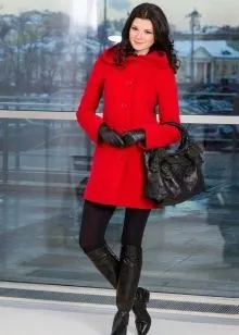 Как и с чем носить элегантно красное пальто женщине за 40. Как носить красное пальто. 13