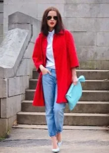 Как и с чем носить элегантно красное пальто женщине за 40. Как носить красное пальто. 18