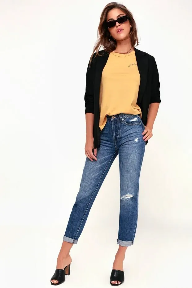 Идеальные женские джинсы 2022-2023: модные новинки и образы с джинсами на фото. Какие джинсы в моде 2022. 22
