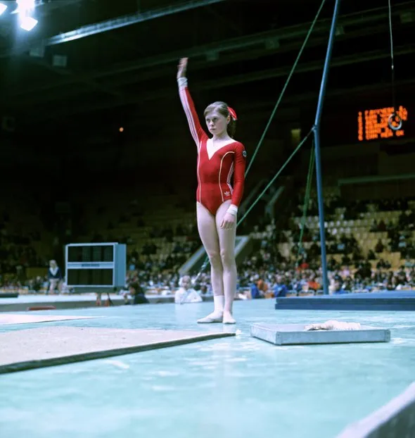 Трагедия советской гимнастки Елены Мухиной, ставшей инвалидом во время тренировки. Гимнастка мухина что с ней случилось. 2
