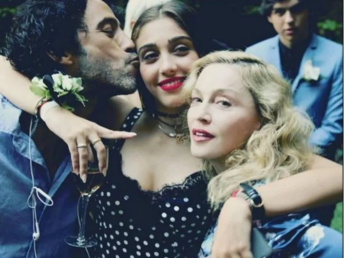 Карлос Леон, Мадонна и Лурдес на ее 20-летии
