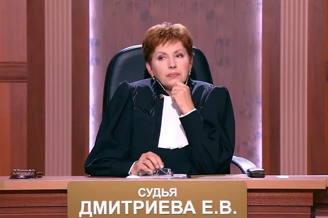 Елена Дмитриева в шоу «Час суда. Дела семейные»