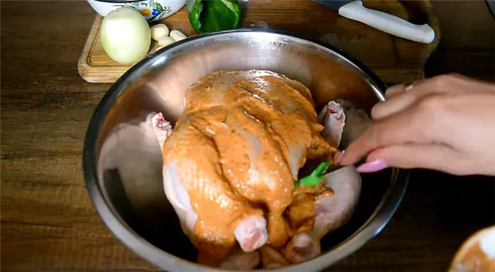 Как приготовить курицу в духовке: 20 легких рецептов. Как приготовить хрустящую курочку. 46