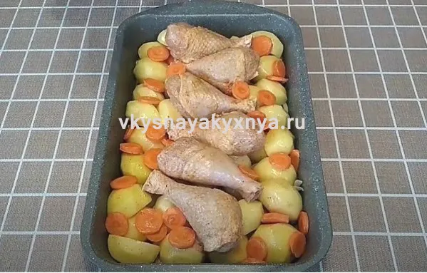 Как приготовить курицу в духовке: 20 легких рецептов. Как приготовить хрустящую курочку. 8