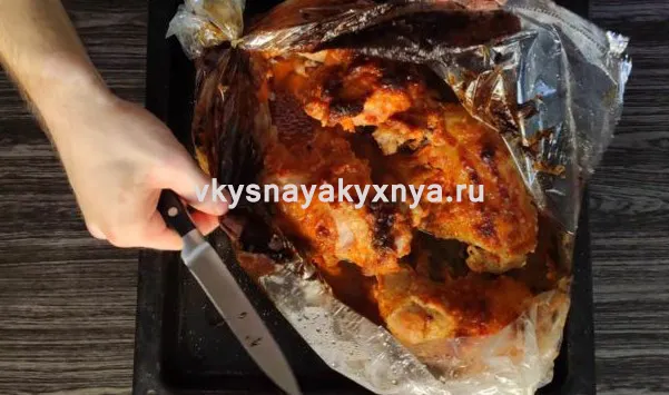 Как приготовить курицу в духовке: 20 легких рецептов. Как приготовить хрустящую курочку. 14