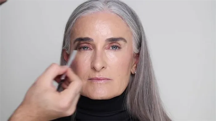 9 правил антивозрастного макияжа: видео и пошаговые инструкции от экспертов. Как сделать возрастной макияж. 29