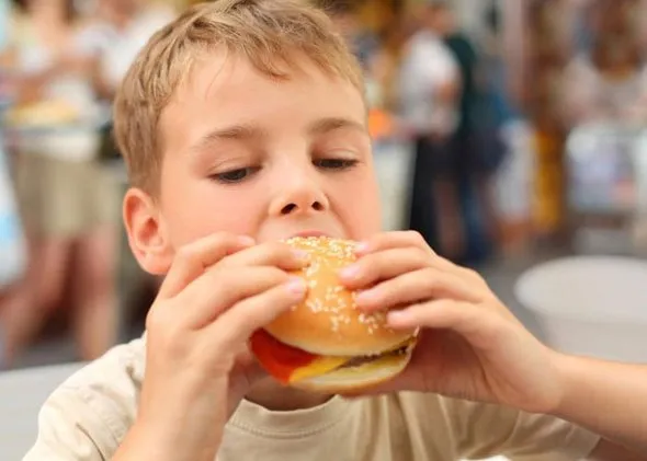 Правильное питание ребенка. Как научить ребенка правильно питаться. 2