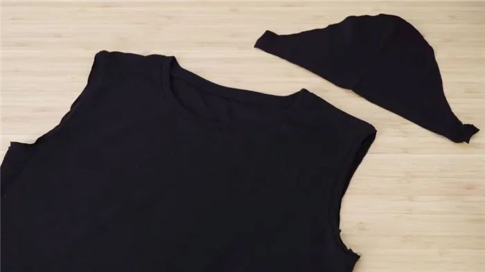 Как сделать майку из футболки - простой мк