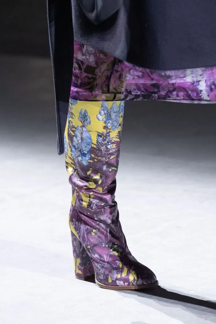 Модные сапоги с принтом осень-зима из коллекции Dries Van Noten