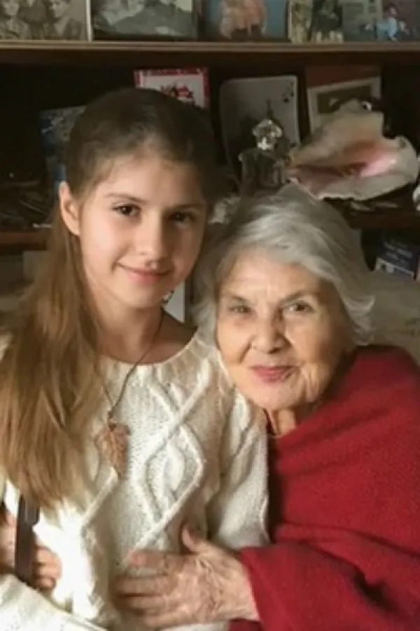 Полина с бабушкой