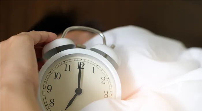 Сонливость днем: причины и способы перестать быть Спящим красавцем
