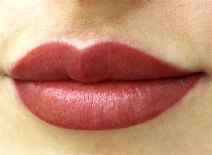 Татуаж губ: преимущества, недостатки, виды. Перманентный макияж губ что это. 23