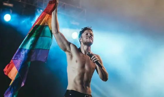 Дэн Рейнольдс не гей, но поддерживает ЛГБТ-сообщество