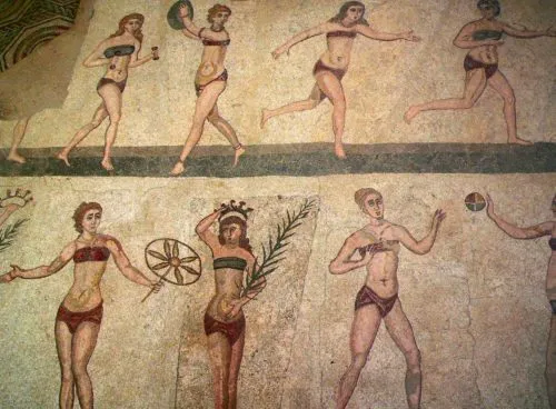 Римская фреска с женщинами в нижнем белье