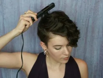Праздничная прическа на короткие волосы для женщин. Фото, как сделать своими руками по этапам. Как украсить короткие волосы. 19