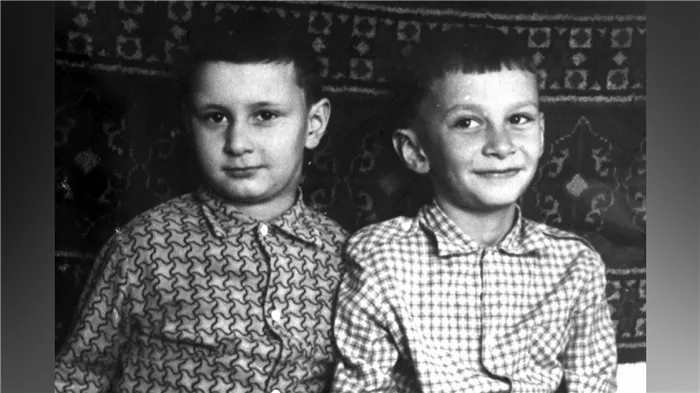 Константин Меладзе и Валерий Меладзе в детстве