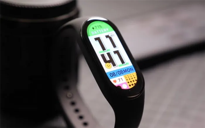 Лучшие фитнес-браслеты. Xiaomi Smart Band 7 — пожалуй, лучший фитнес-браслет 2022 года. Фото.
