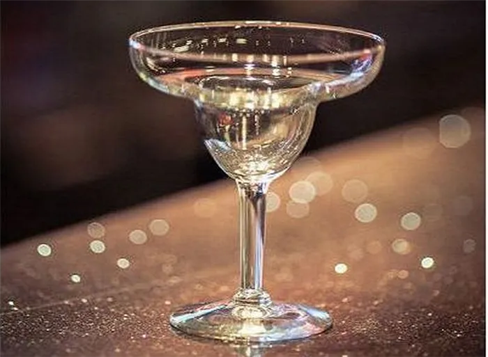 Из каких бокалов пьют мартини: фото и разновидности. Как называется бокал для мартини. 15