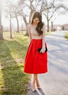 Красная юбка: с чем носить? Фото. Что одеть с красной юбкой. 26