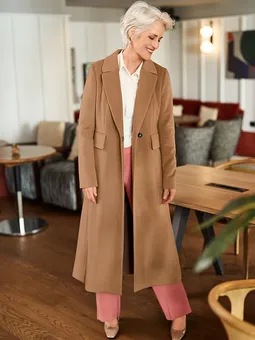 Модные женские пальто 2022-2023: ТОП самых актуальных моделек пальто. Какие пальто в моде. 2