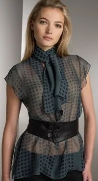 Прозрачная блузка: создаем стильный лук. Как носить прозрачную блузку. 9