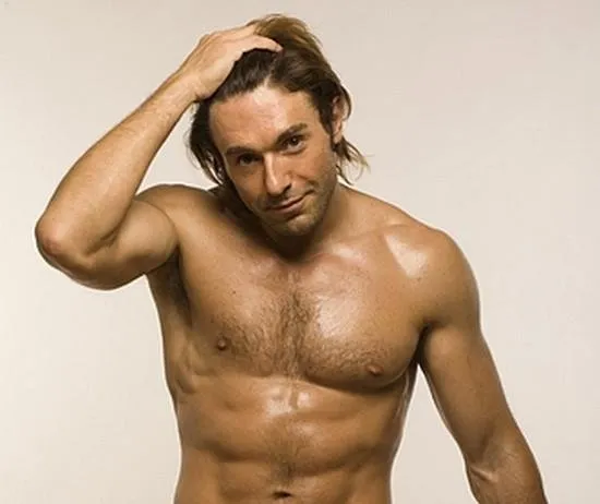 В 2005-м году Малахов в погоне за красивым телом решил попробовать стероиды. Но это едва не стоило ему жизни. 