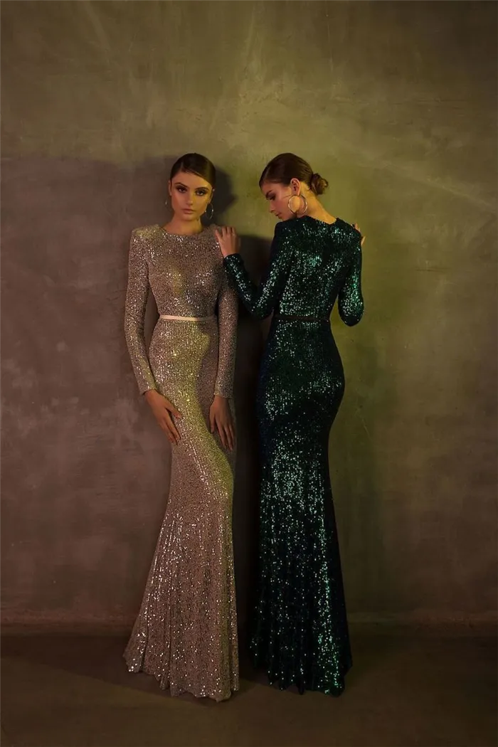 Великолепные модели выпускного платья 2022 – трендовые силуэты на фото