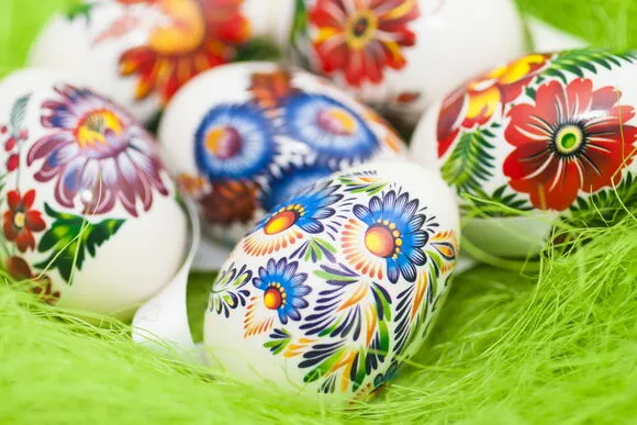 Как украсить яйца к Пасхе: 27 оригинальных идей декора и росписи. Как украсить яйца на пасху. 15
