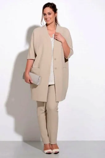 Фасоны летних пальто: стильные модели для молодых и женщин в возрасте. Как называется летнее пальто. 11