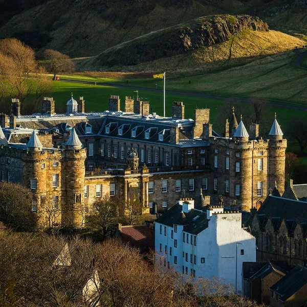 дворец в Шотландии