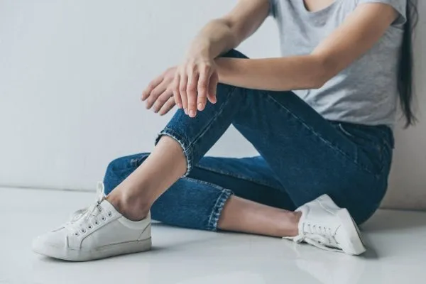 Как можно обрезать джинсы внизу 2019 6
