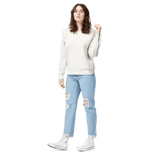 Какие джинсы будут в тренде весной-2023: советы стилистов. Какие джинсы в моде 2023. 3
