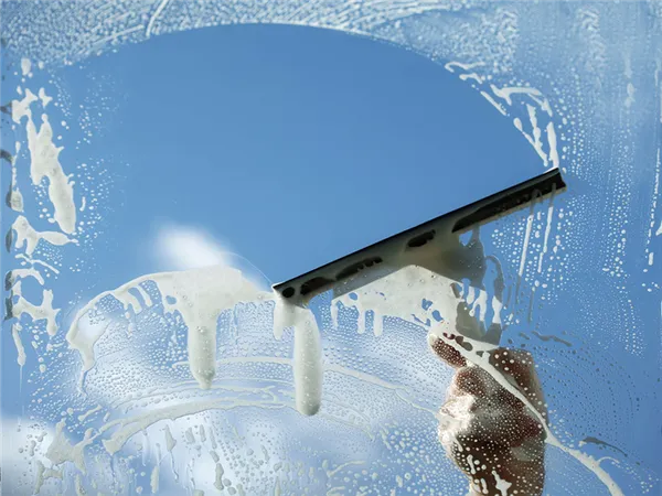 Как за 5 минут помыть стекла и зеркала без разводов и мыльных следов: практичные советы. Как вымыть окна без разводов. 16