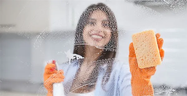Как за 5 минут помыть стекла и зеркала без разводов и мыльных следов: практичные советы. Как вымыть окна без разводов. 18