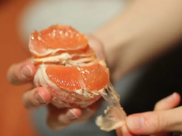 Как легко и быстро почистить грейпфрут. Как почистить грейпфрут. 7