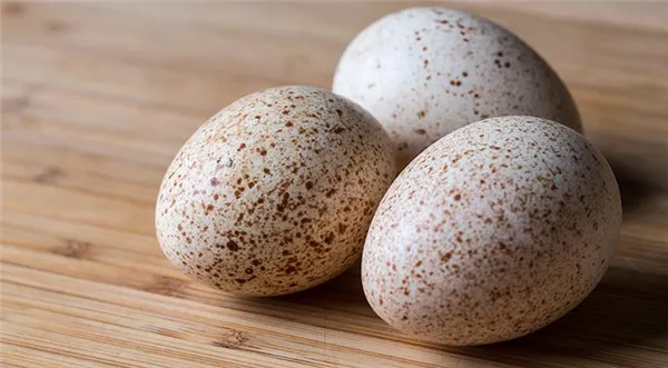 Сколько нужно варить яйца — всмятку, вкрутую, в мешочек и пашот — и как правильно это делать. Сколько надо варить яйца до полной готовности. 15