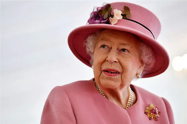 Как получилось, что королева Великобритании Елизавета II приходится родней Николаю II, а принц Уильям - Николаю I. Сколько лет английской королеве в 2023. 2