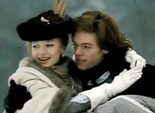 Никита Оленев-младший (Михаил Мамаев) и принцесса Фике (Кристина Орбакайте). Кадр из фильма «Виват, гардемарины!», 1991 год