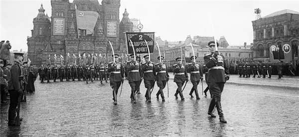 Неизвестные подробности Парада Победы, 24 июня 1945 года. Диктор парада победы на красной площади. 2