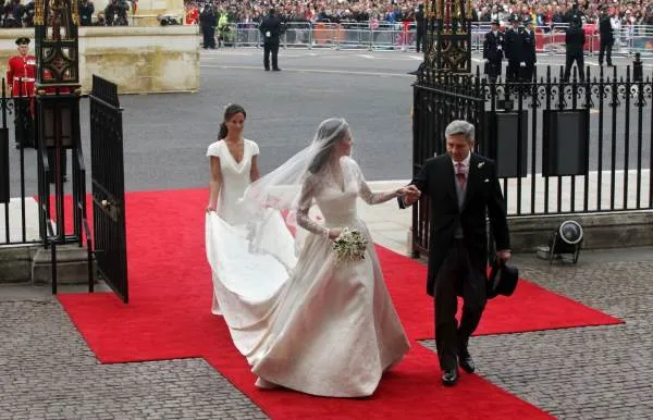 Свадебное платье Кейт Миддлтон: мечта любой невесты. Свадебное платье как у кейт миддлтон 38