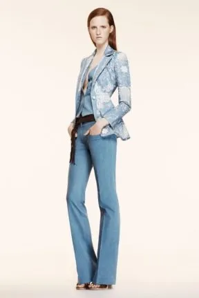 Женские луки с джинсами и пиджаком. Как носить джинсы с пиджаком женщинам 48