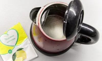 Эффективные способы, как убрать накипь в чайнике лимонной кислотой. Лимонная кислота как почистить чайник 14