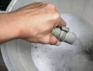 Как принудительно слить воду из сломанной стиральной машины. Как слить воду из стиральной машины если она сломалась 11